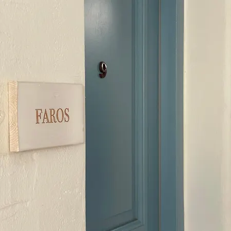 Akti Paros 나오우사
