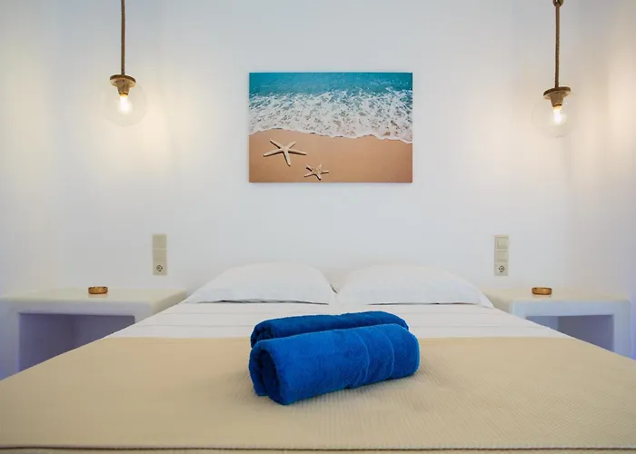 Akti Paros * 纳乌萨